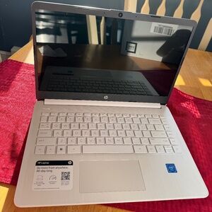 HP 14" Laptop